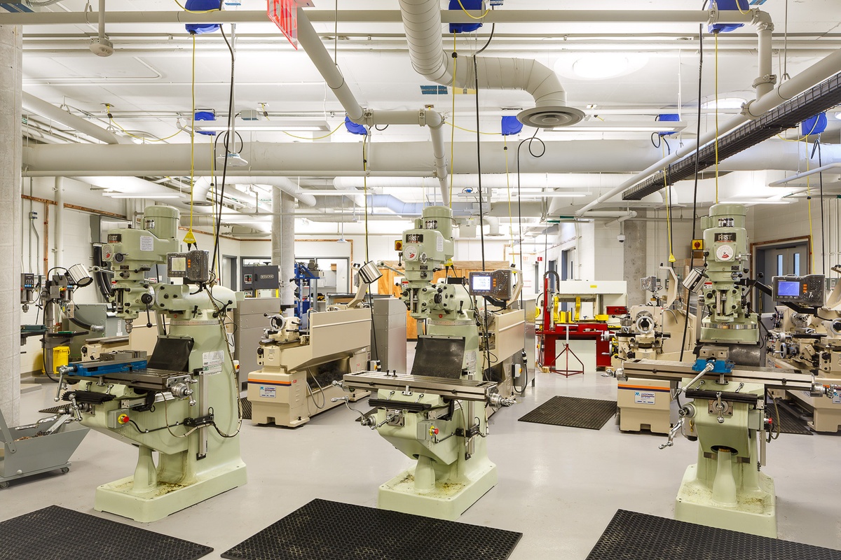 lathe machines in the workshop