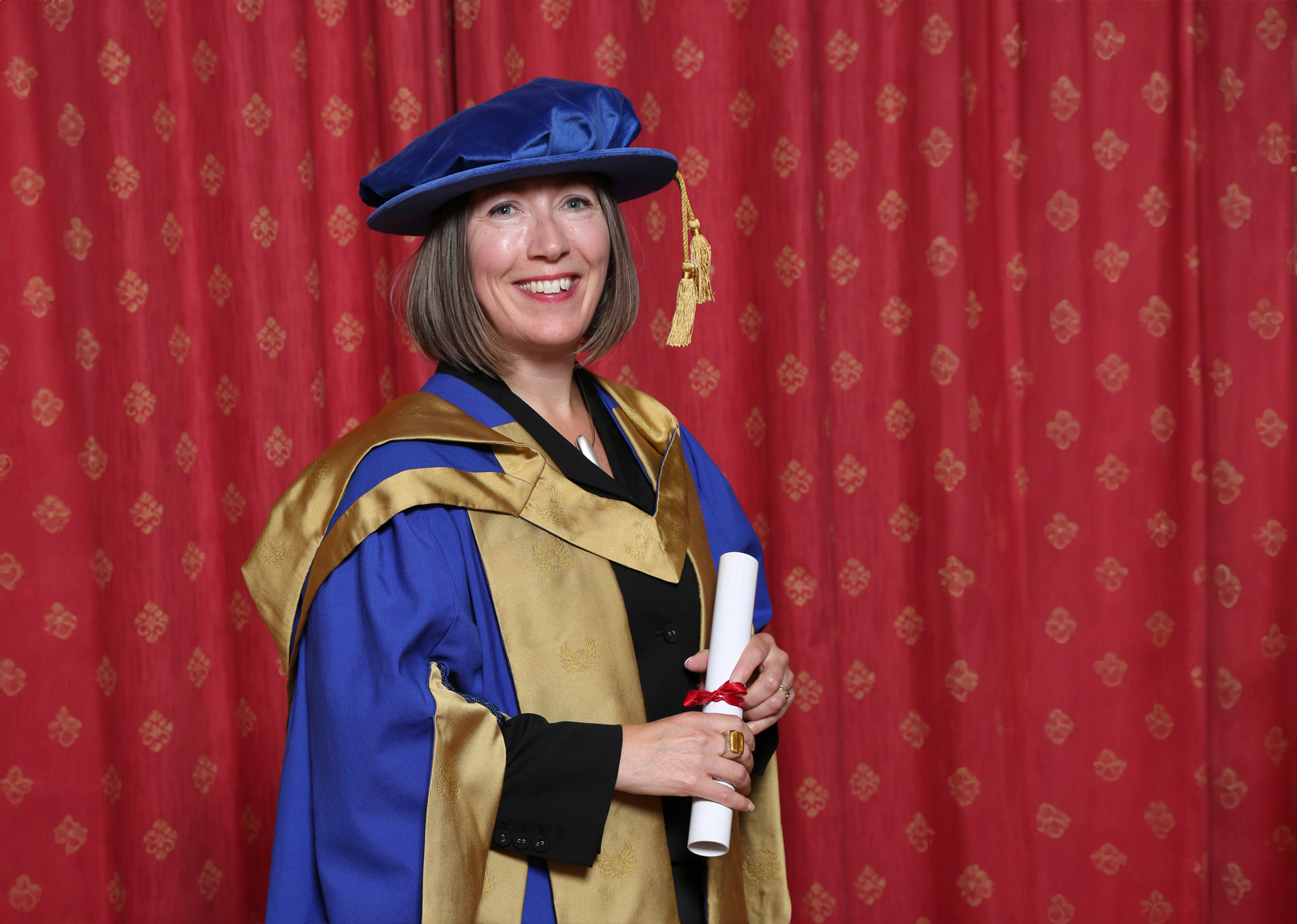 Dean Jane Goodyer receives Coventry award