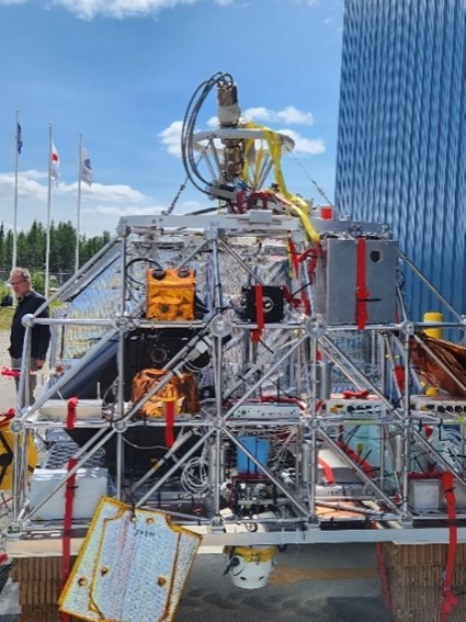 RSOnar v2 integrated on gondola before launch at strato-science campaign.