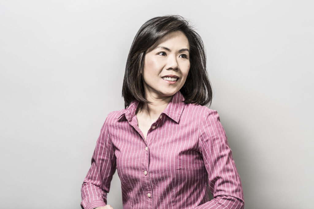 Headshot of professor Uyen Trang Nguyen