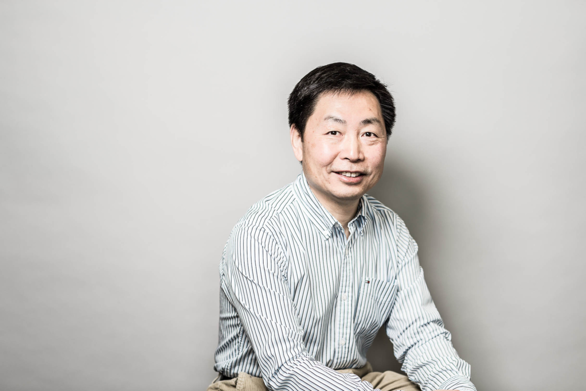 Headshot of Professor George Zhu