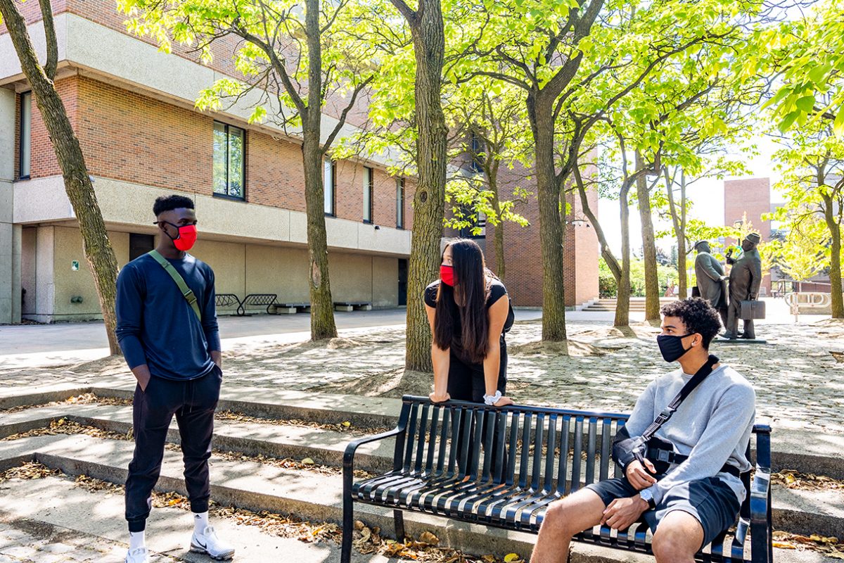 Students gather in York commons
