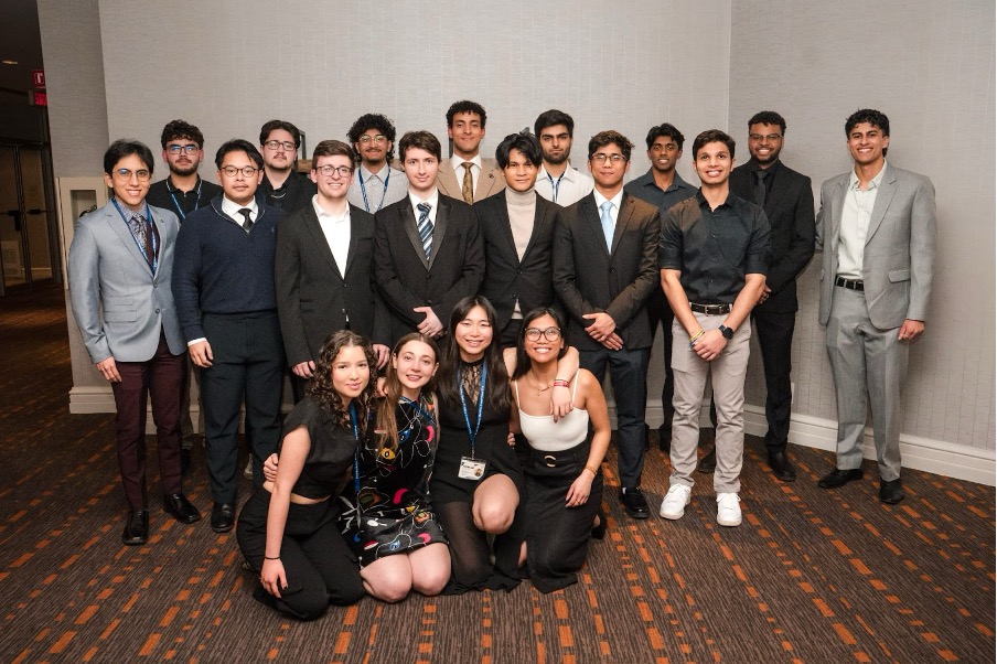 Civil Engineers of Lassonde members in formal attire at networking event