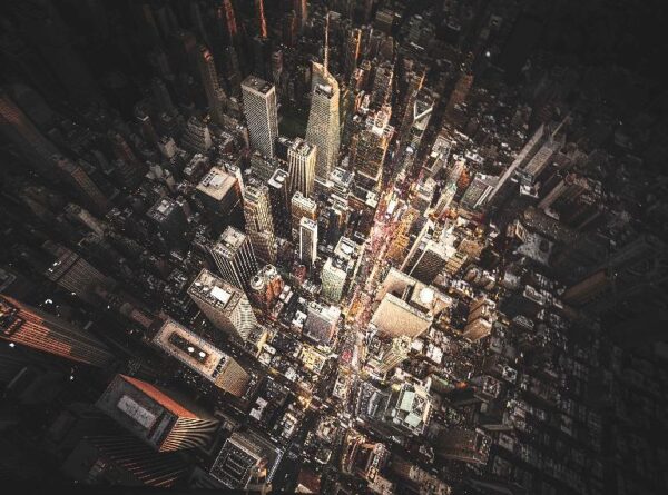 Dr. Tim Jones gave a talk on innovative cities, presentation slide: aerial view of Manhattan