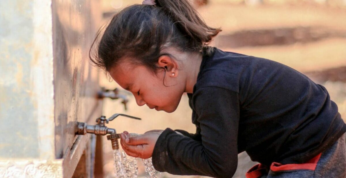 humanitarian water crisis