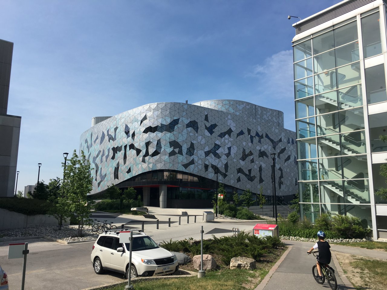 A photo of bergeron bulding taken from campus walk in York University